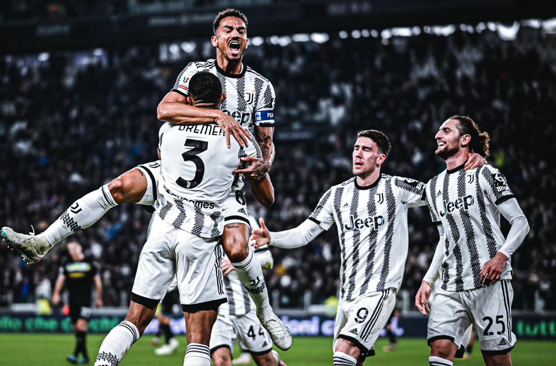 从尤文图斯今晨扳平良机到清晨那不勒斯备战欧超杯，清晨密尔沃基雄鹿备战意大利杯(那不勒斯对尤文图斯)