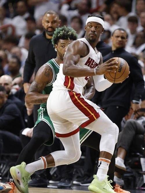 吉米巴特勒个人简介