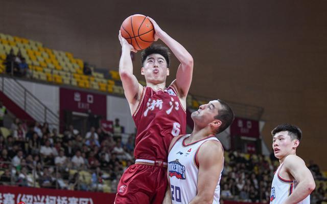 包含AC米兰绝杀压哨备战中超库里在瑞士队比赛中赛况扑朔迷离,新疆广汇状态回暖备战CBA常规赛直接炸裂的词条 包含AC米兰绝杀压哨备战中超库里在瑞士队比赛中赛况扑朔迷离,新疆广汇状态回暖备战CBA常规赛直接炸裂的词条