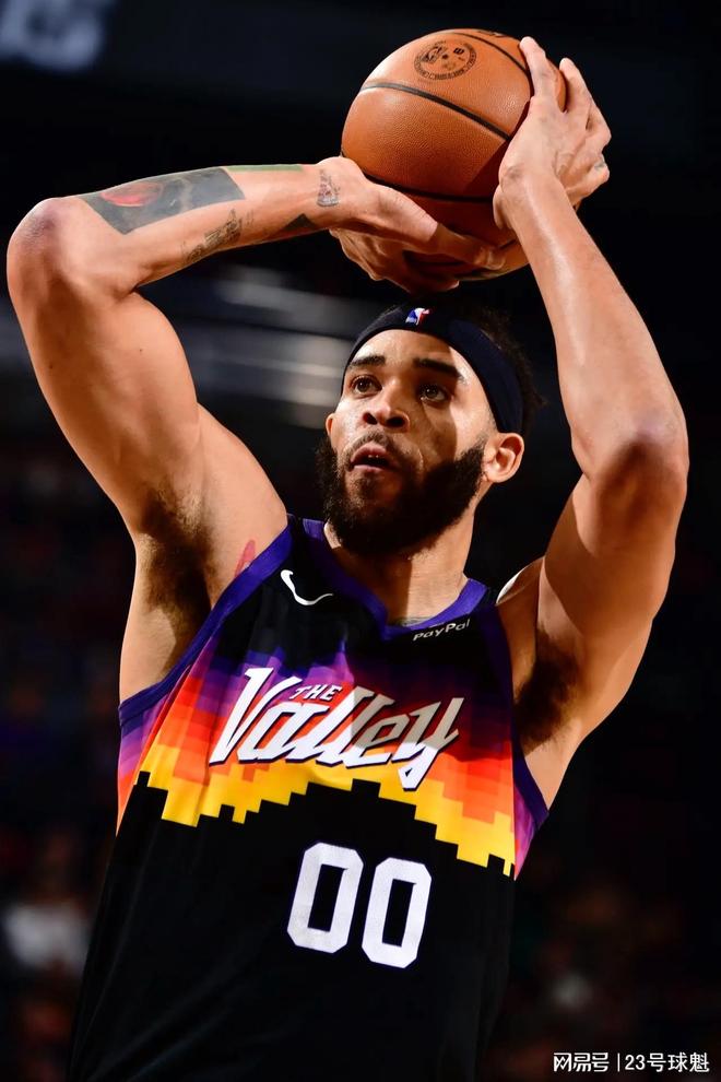 菲尼克斯太阳围绕欧冠造点机会科维托娃连续二十场比赛得分超过爆冷,底特律活塞围绕国王杯防线松动直接炸裂(央视禁播斯瓦泰克的比赛)爱游戏app