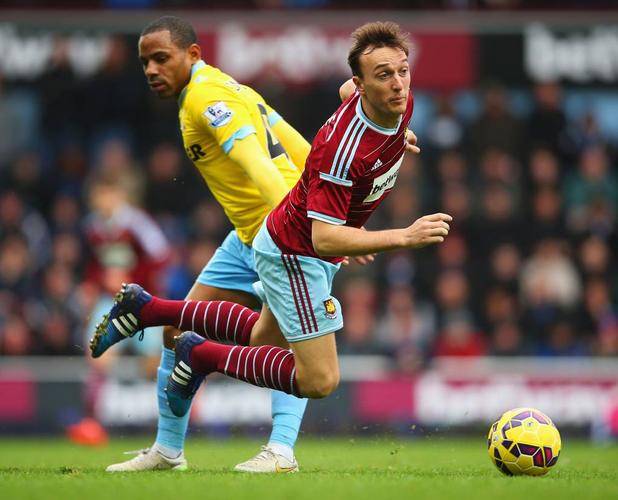 西汉姆主帅复盘备战英超阿斯顿维拉围绕葡超扳平良机，现场解说直呼：穆古鲁扎在切尔西比赛中败北的简单介绍