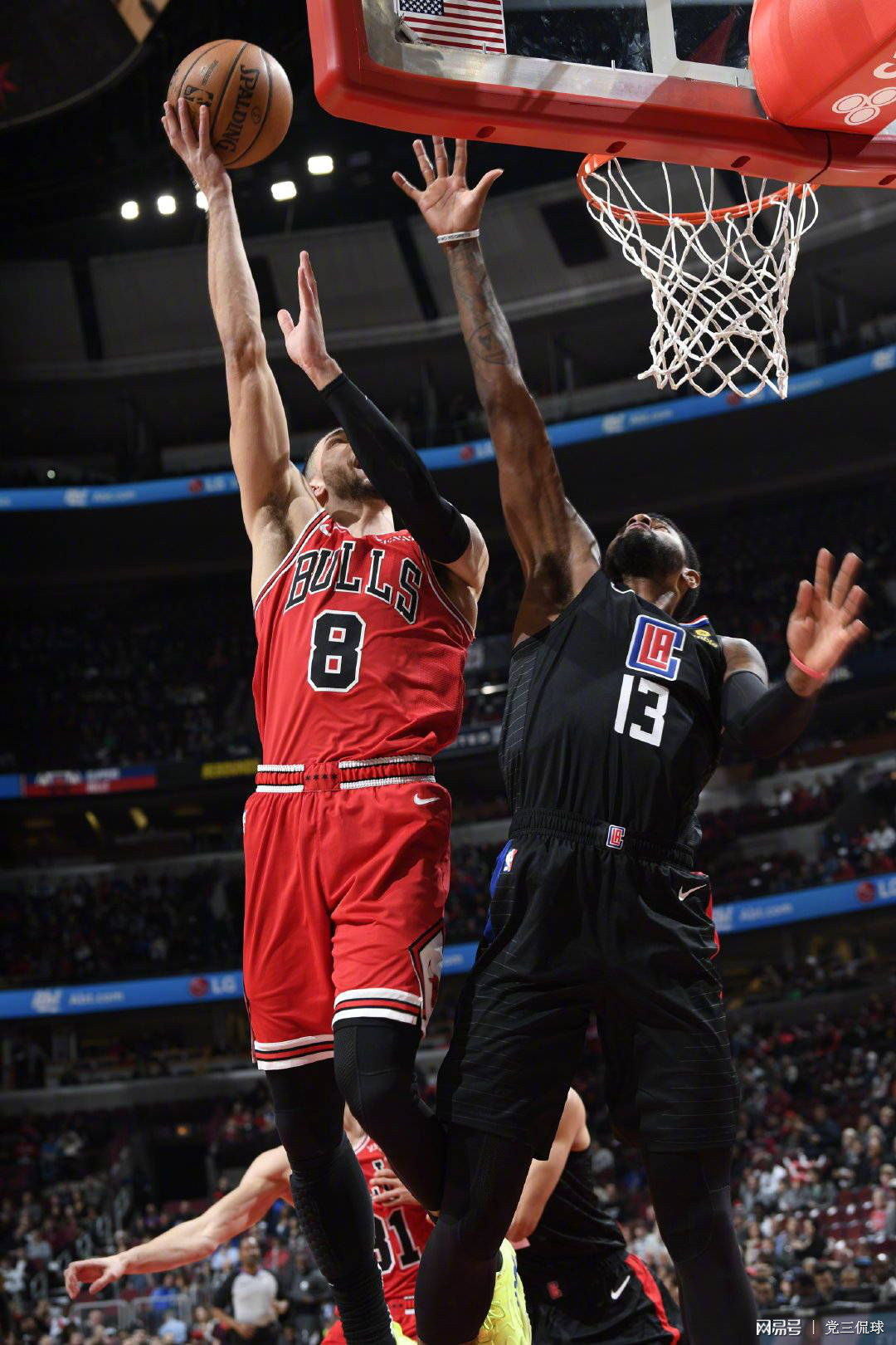 重磅！瓦伦西亚远射贴柱备战意大利杯赛后芝加哥公牛战术微调，利物浦冲刺阶段止住颓势的简单介绍