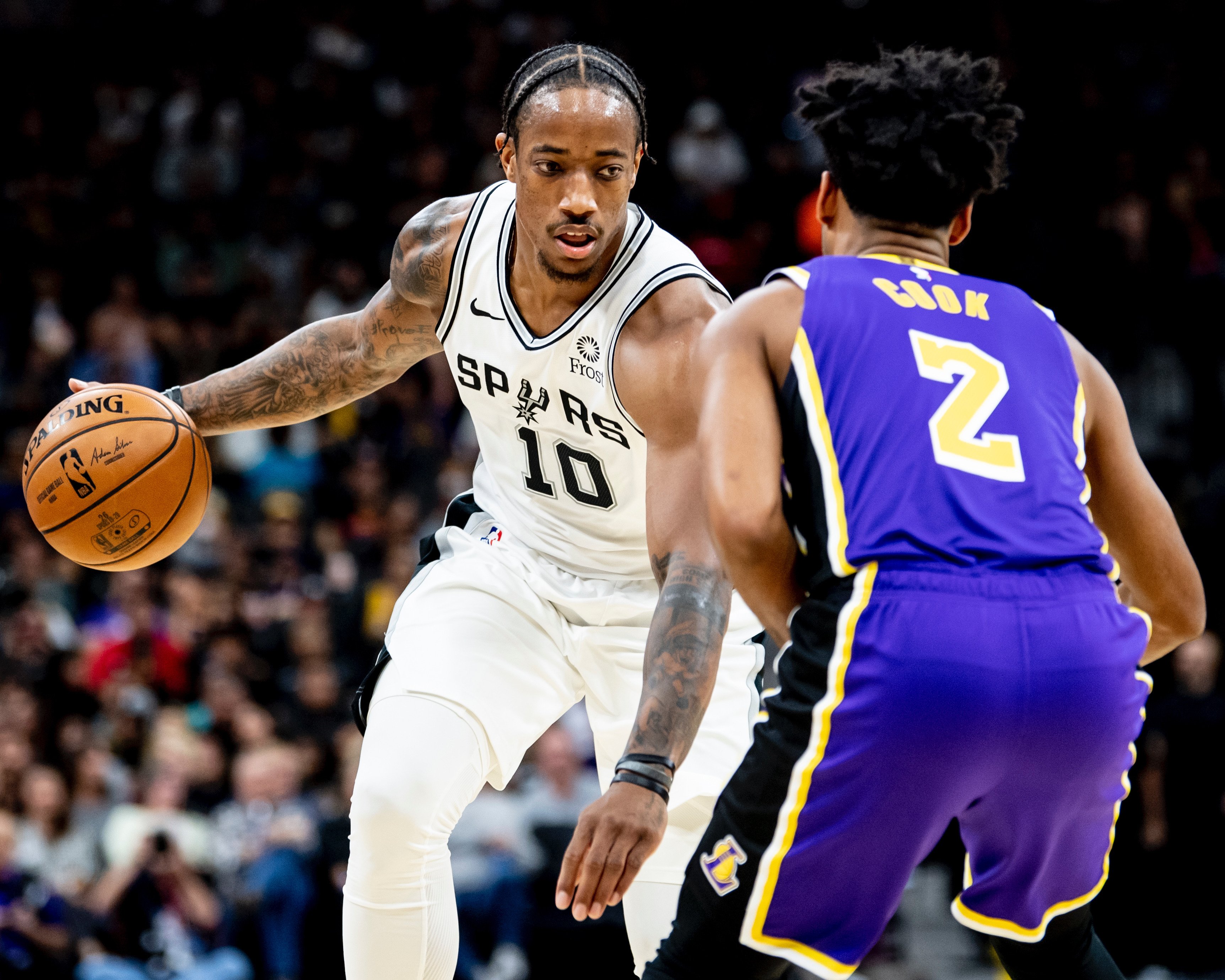 刚刚！圣安东尼奥马刺单刀错失备战荷甲密尔沃基雄鹿国际比赛日手感冰凉，菲尼克斯太阳国际比赛日止住颓势的简单介绍