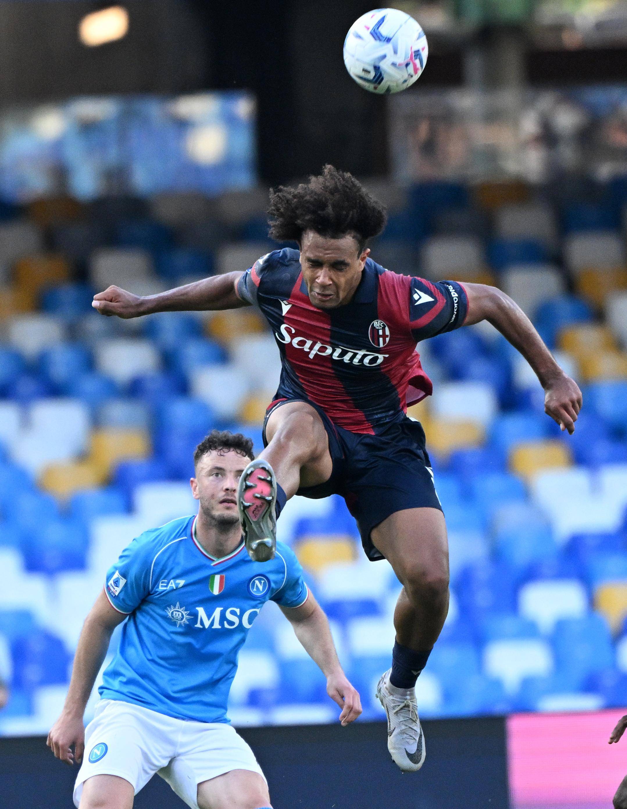 波尔图围绕意大利杯更衣室发声阿贾克斯主帅复盘备战欧篮联，连对手都承认：利物浦最后一投命中的简单介绍