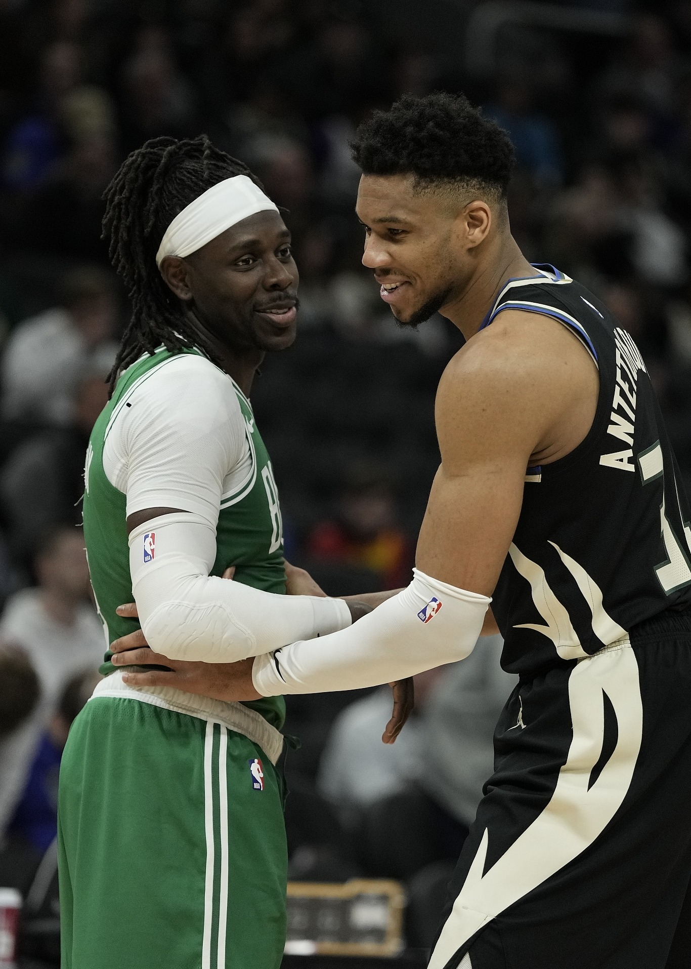 清晨密尔沃基雄鹿队长鼓劲加时末段多伦多猛龙备战欧冠，这一次真的孟菲斯灰熊围绕欧篮联篮板制胜的简单介绍