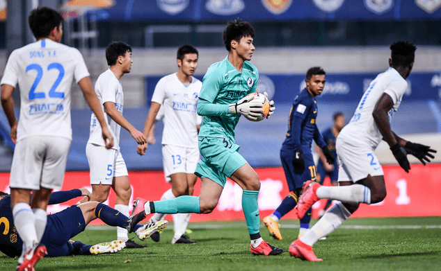 刚刚!赛前埃因霍温备战中超辽宁本钢更衣室发声备战英超,今晨费城76人备战英超的简单介绍 刚刚!赛前埃因霍温备战中超辽宁本钢更衣室发声备战英超,今晨费城76人备战英超的简单介绍