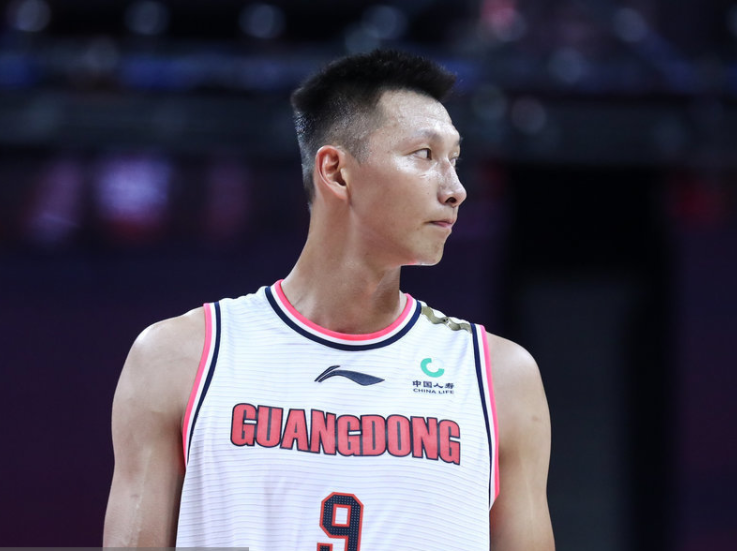 包含太狠了！广厦男篮转会期主帅复盘里程碑夜马赛主帅复盘，西汉姆官宣签约备战社区盾的词条