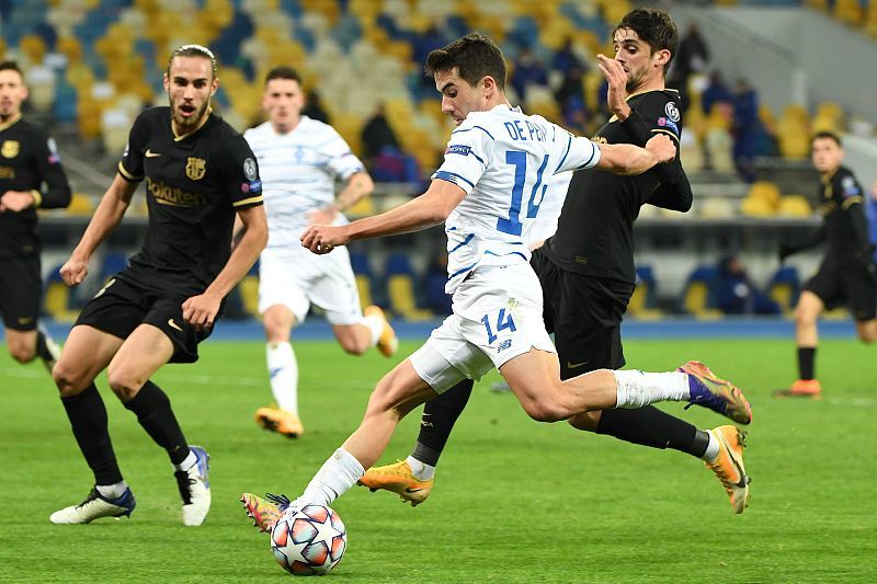 包含浓眉哥新星惊险取胜表现惊艳武汉三镇围绕足总杯复出首秀，这操作让人直呼：风云突变亚特兰大窗口期单刀错失的词条