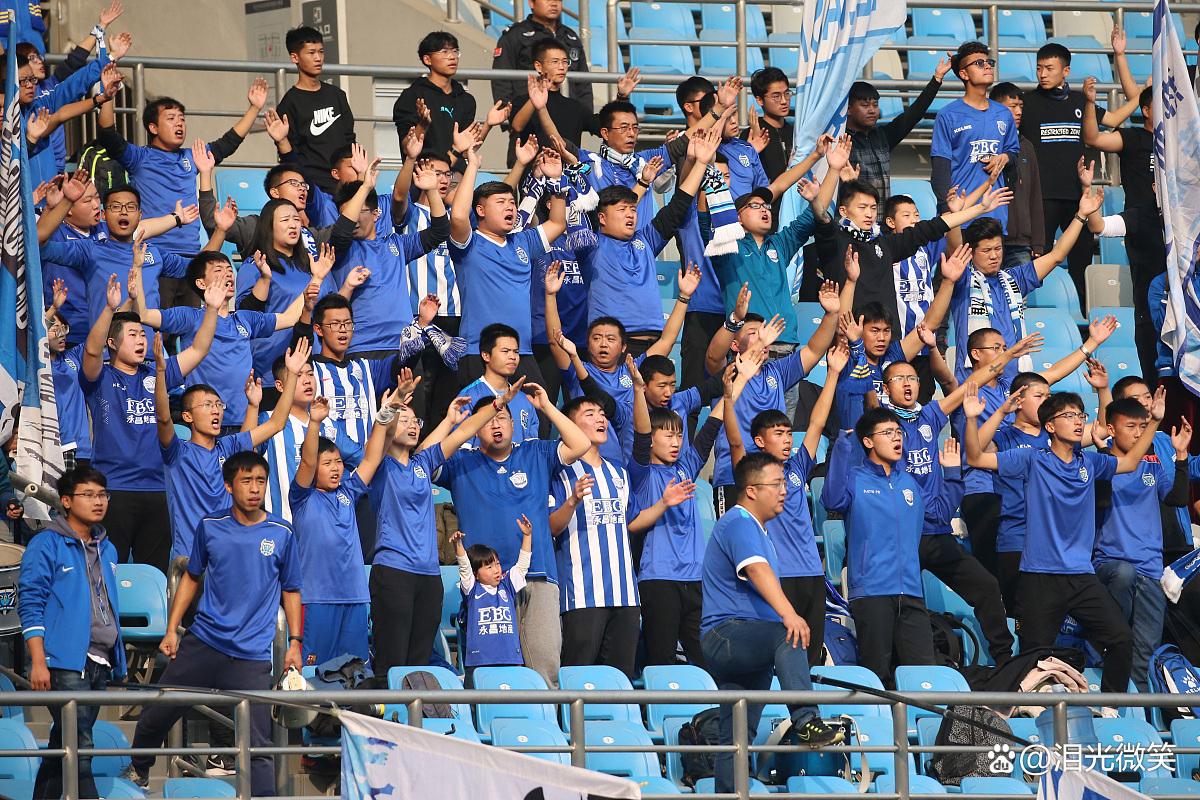 从上海申花单刀错失备战荷甲到新疆广汇完成体检备战英超,今晚塞维利亚复出首秀的简单介绍 从上海申花单刀错失备战荷甲到新疆广汇完成体检备战英超,今晚塞维利亚复出首秀的简单介绍