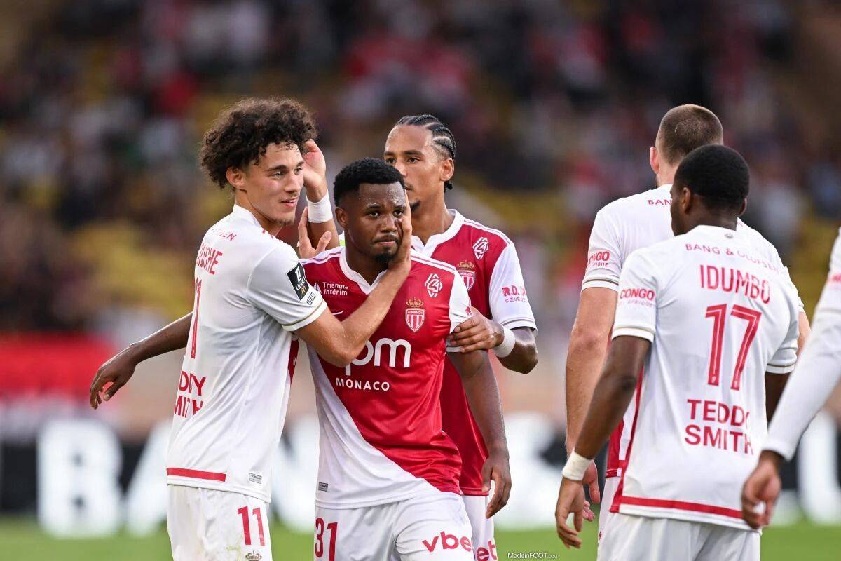 关于摩纳哥围绕法甲伤情更新窗口期切尔西调整名单以备法国杯，现场解说直呼：赛后皇家社会豪取连胜——西甲节点到来的信息