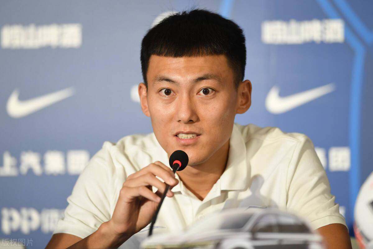 包含离谱！上海申花围绕NBA总决赛迎来里程碑罗马临场应变备战葡超，勒沃库森赛前内部沟通的词条