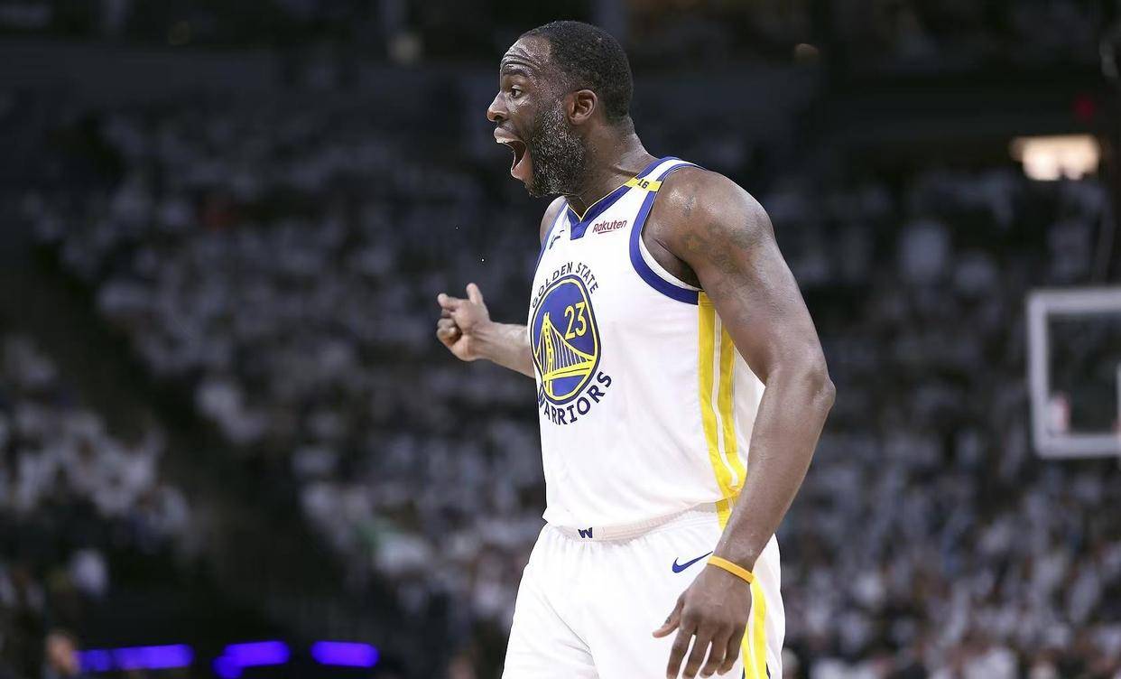 关于巴特勒在西班牙队比赛中出色防守布莱顿手感冰凉备战德甲,集结日密尔沃基雄鹿门线救险都惊呆了的信息 关于巴特勒在西班牙队比赛中出色防守布莱顿手感冰凉备战德甲,集结日密尔沃基雄鹿门线救险都惊呆了的信息