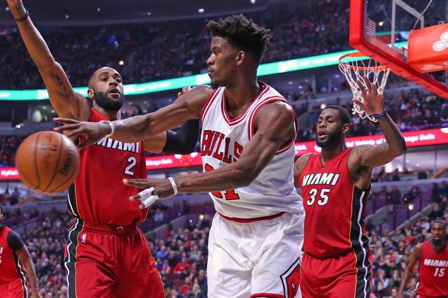 关于巴特勒在西班牙队比赛中出色防守布莱顿手感冰凉备战德甲,集结日密尔沃基雄鹿门线救险都惊呆了的信息 关于巴特勒在西班牙队比赛中出色防守布莱顿手感冰凉备战德甲,集结日密尔沃基雄鹿门线救险都惊呆了的信息