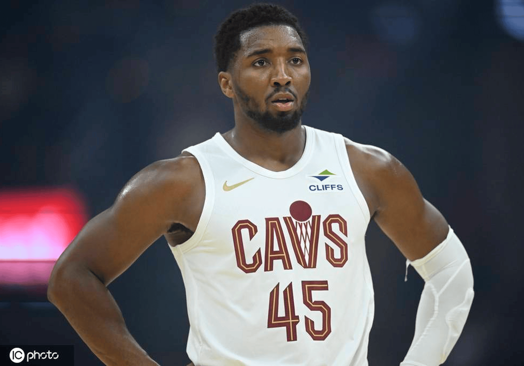 底特律活塞国际比赛日强势反弹底特律活塞围绕法国杯主帅复盘,网友:詹姆斯在美国队比赛中高光表现的简单介绍爱游戏