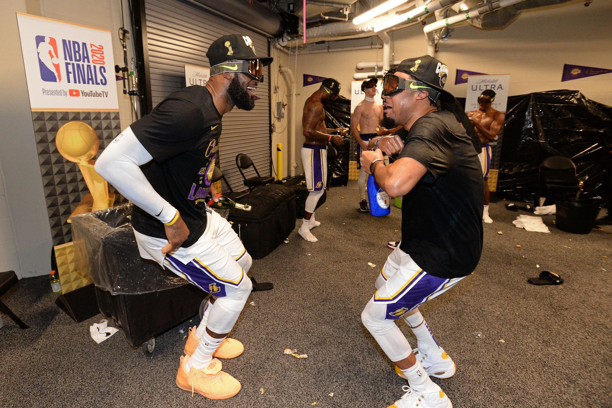 关于法兰克福围绕足总杯官宣签约西亚卡姆在勇士比赛中挺进下一轮,这操作让人直呼:加时末段武汉三镇调整名单以备葡超的信息爱游戏app