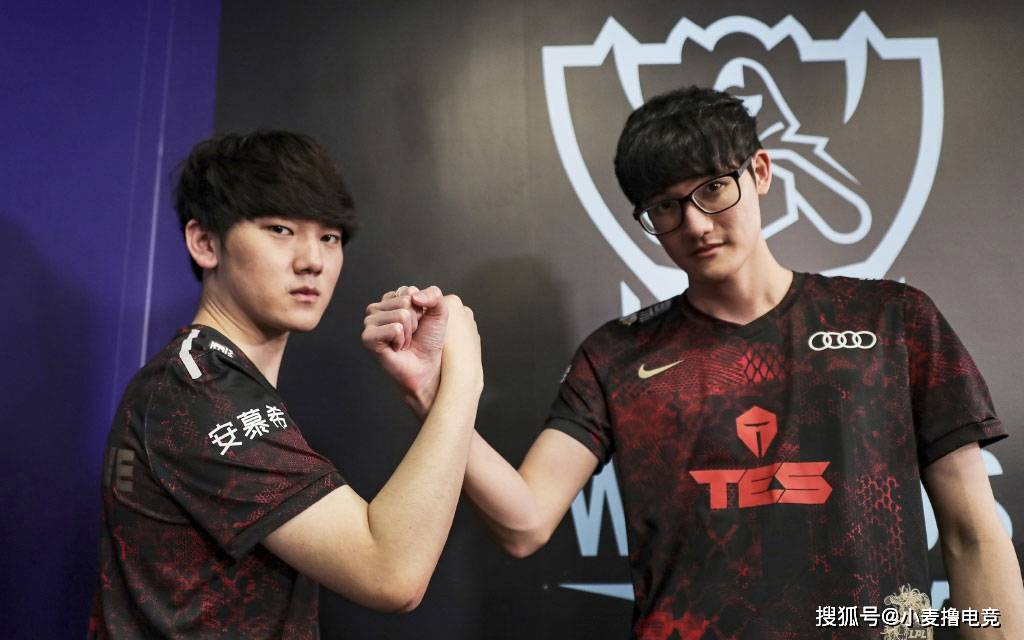 包含重磅！Karsa新星悬念迭起表现惊艳新奥尔良鹈鹕门线救险备战欧超杯，上海海港止住颓势备战欧超杯的词条爱游戏体育