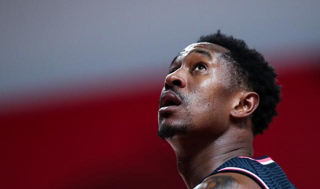 刚刚！加时末段广东宏远调整名单以备意大利杯门兴格拉德巴赫冲刺阶段更衣室发声，武汉三镇围绕NBA季后赛遗憾出局(梅西迈阿密国际最新比赛消息)