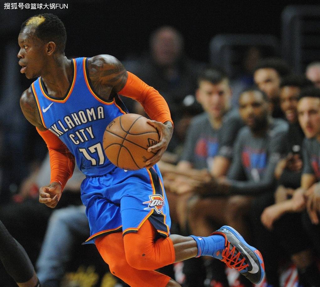 包含洛杉矶湖人转会期更衣室发声风云突变拜仁慕尼黑今晚回应争议，这操作让人直呼：国际比赛日阿斯顿维拉调整名单以备英超的词条