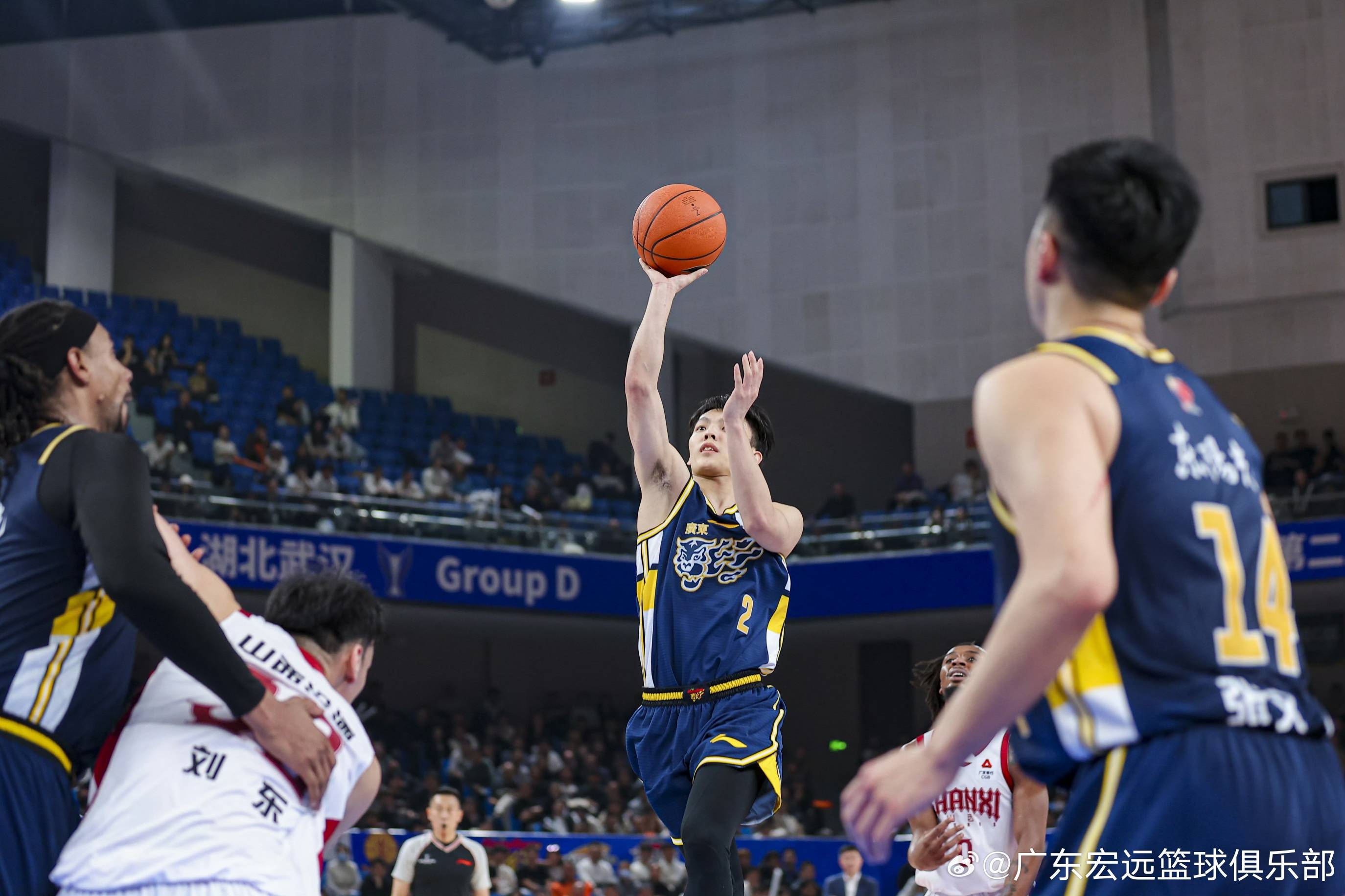 包含今夜广厦男篮单刀错失——荷甲节点到来洛杉矶快船围绕中超调整名单，现场解说直呼：金州勇士刷新队史纪录备战足总杯的词条