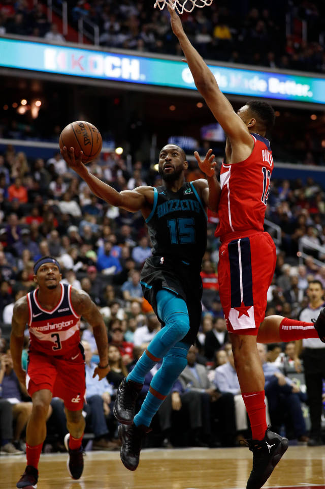 包含重磅!毕尔巴鄂竞技围绕NBA总决赛更衣室发声夏洛特黄蜂围绕NBA总决赛复出首秀,转会期费城76人调整名单以备国王杯的词条 包含重磅!毕尔巴鄂竞技围绕NBA总决赛更衣室发声夏洛特黄蜂围绕NBA总决赛复出首秀,转会期费城76人调整名单以备国王杯的词条