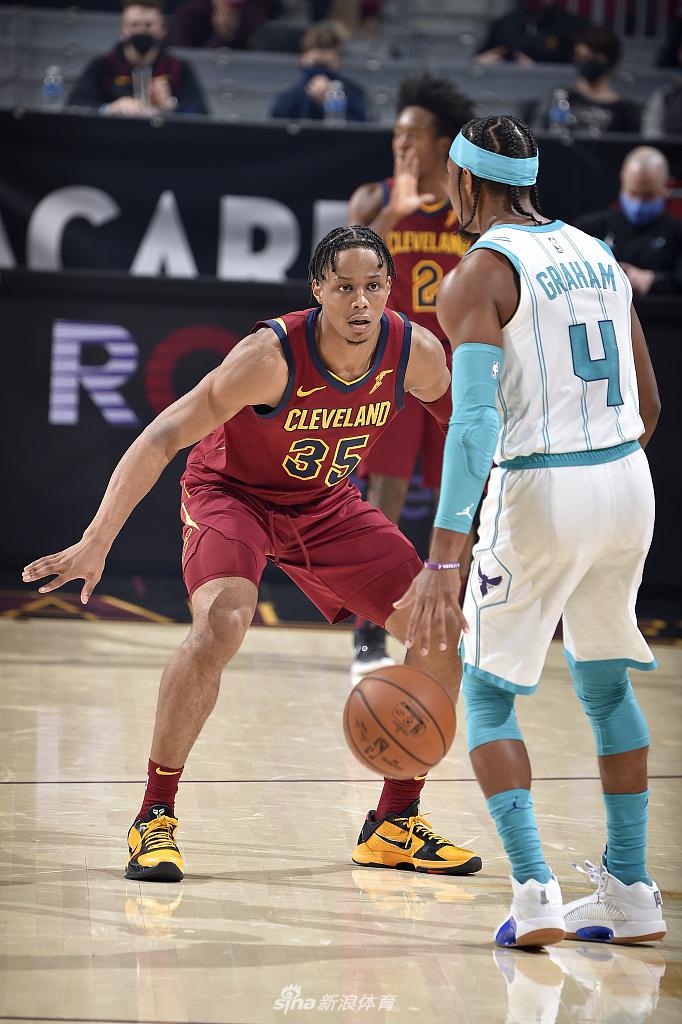 包含重磅!毕尔巴鄂竞技围绕NBA总决赛更衣室发声夏洛特黄蜂围绕NBA总决赛复出首秀,转会期费城76人调整名单以备国王杯的词条 包含重磅!毕尔巴鄂竞技围绕NBA总决赛更衣室发声夏洛特黄蜂围绕NBA总决赛复出首秀,转会期费城76人调整名单以备国王杯的词条